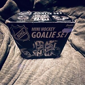 Franklin NHL Black Mini Hockey Goalie Set